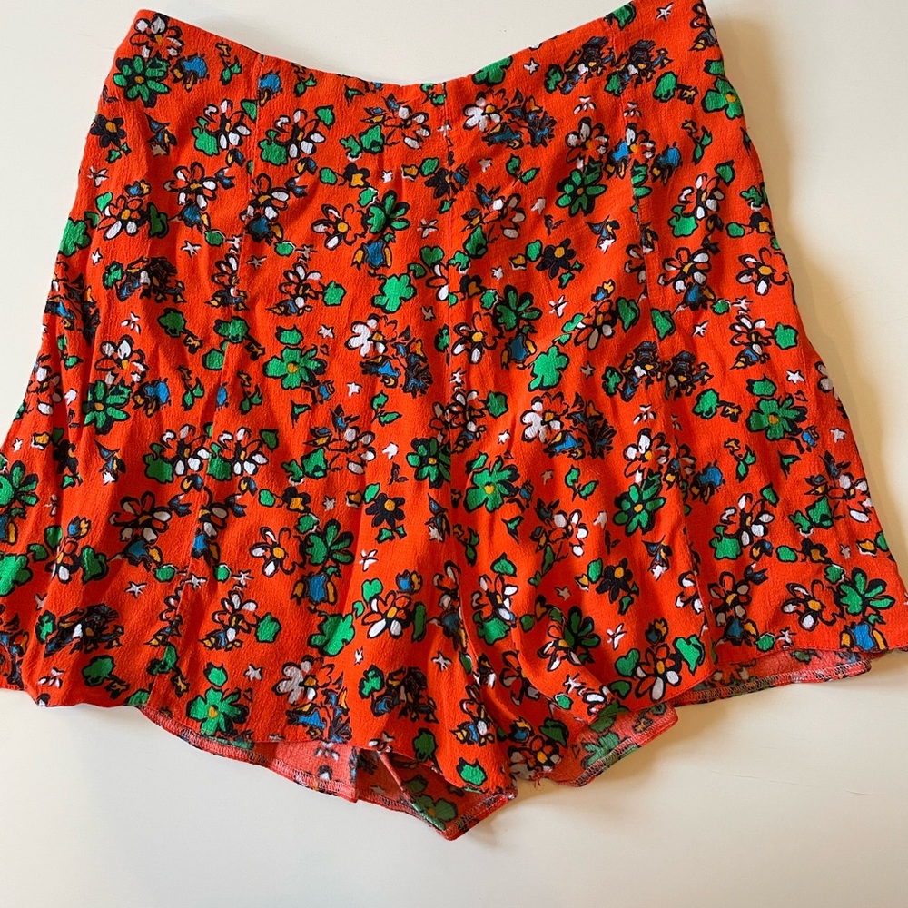 TOPSHOP Floral Orange Shorts